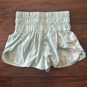 Women’s Free People FP Movement The Way Home High-Rise Shorts- Size Small